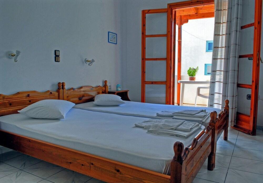 Kapetanos Rooms Naxos City Eksteriør bilde