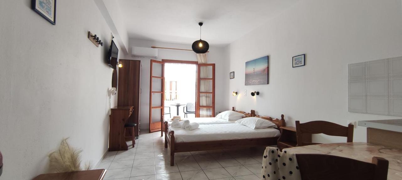 Kapetanos Rooms Naxos City Eksteriør bilde