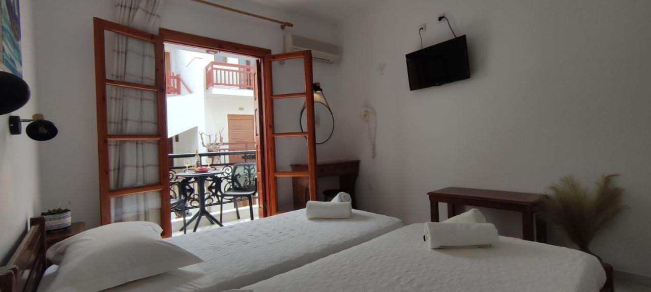 Kapetanos Rooms Naxos City Eksteriør bilde