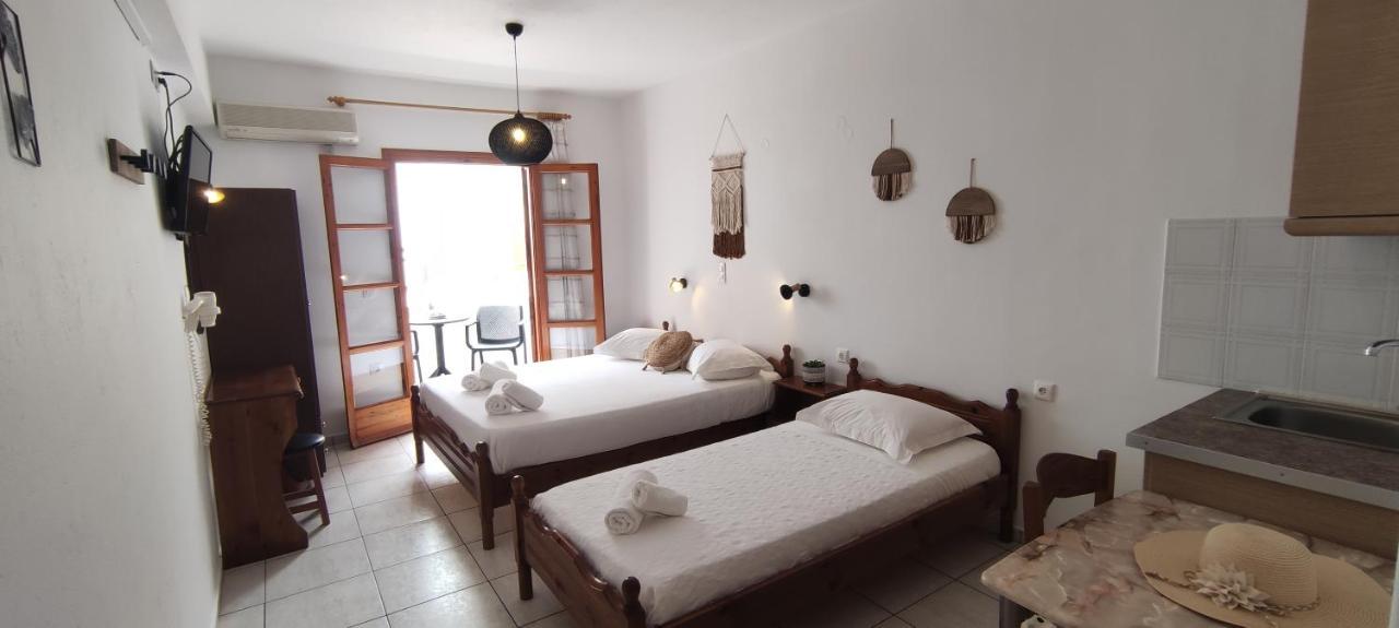 Kapetanos Rooms Naxos City Eksteriør bilde